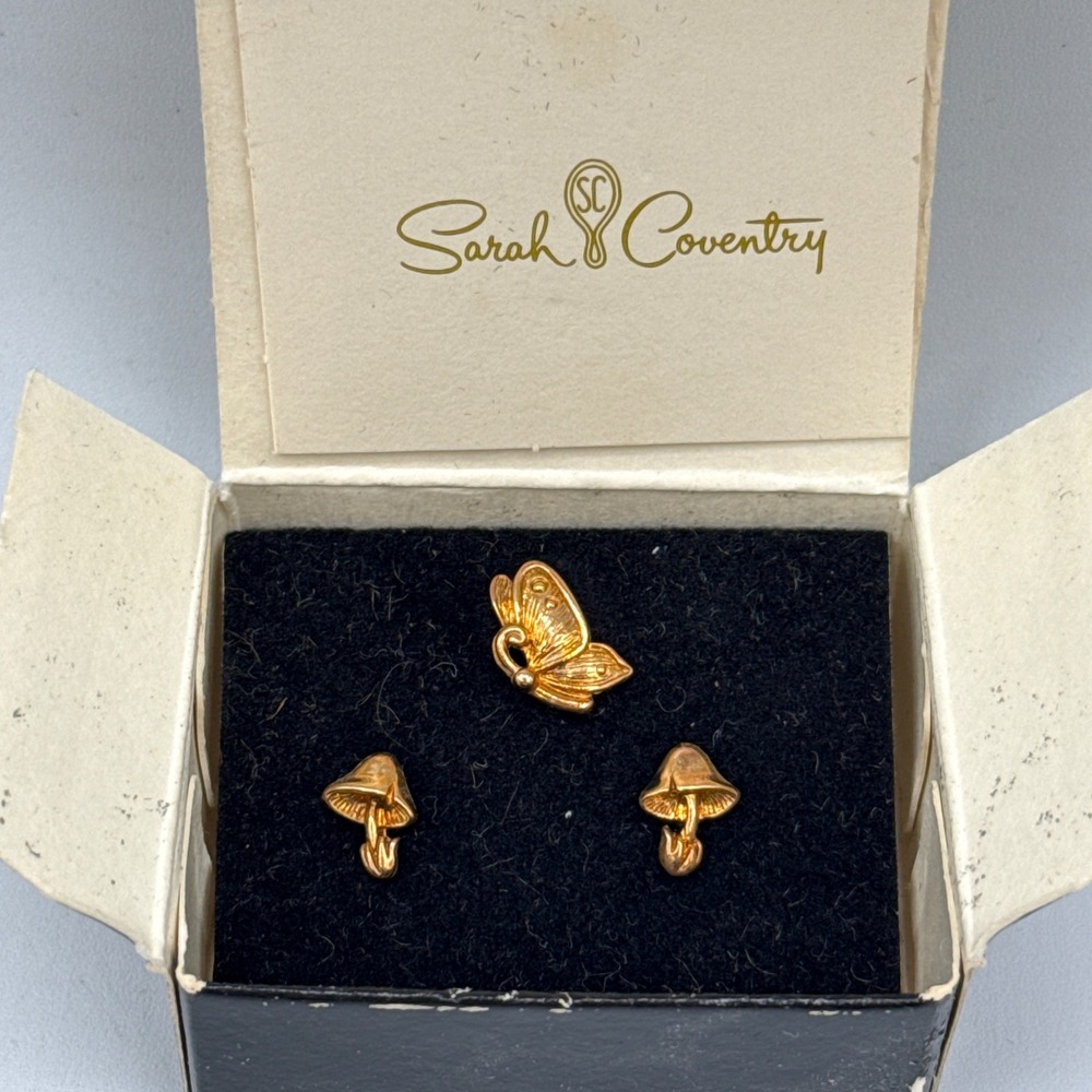 Sarah Coventry Earring Pin Jewelry Set Gold Tone Butterfly Pin Mushrooms Cottage